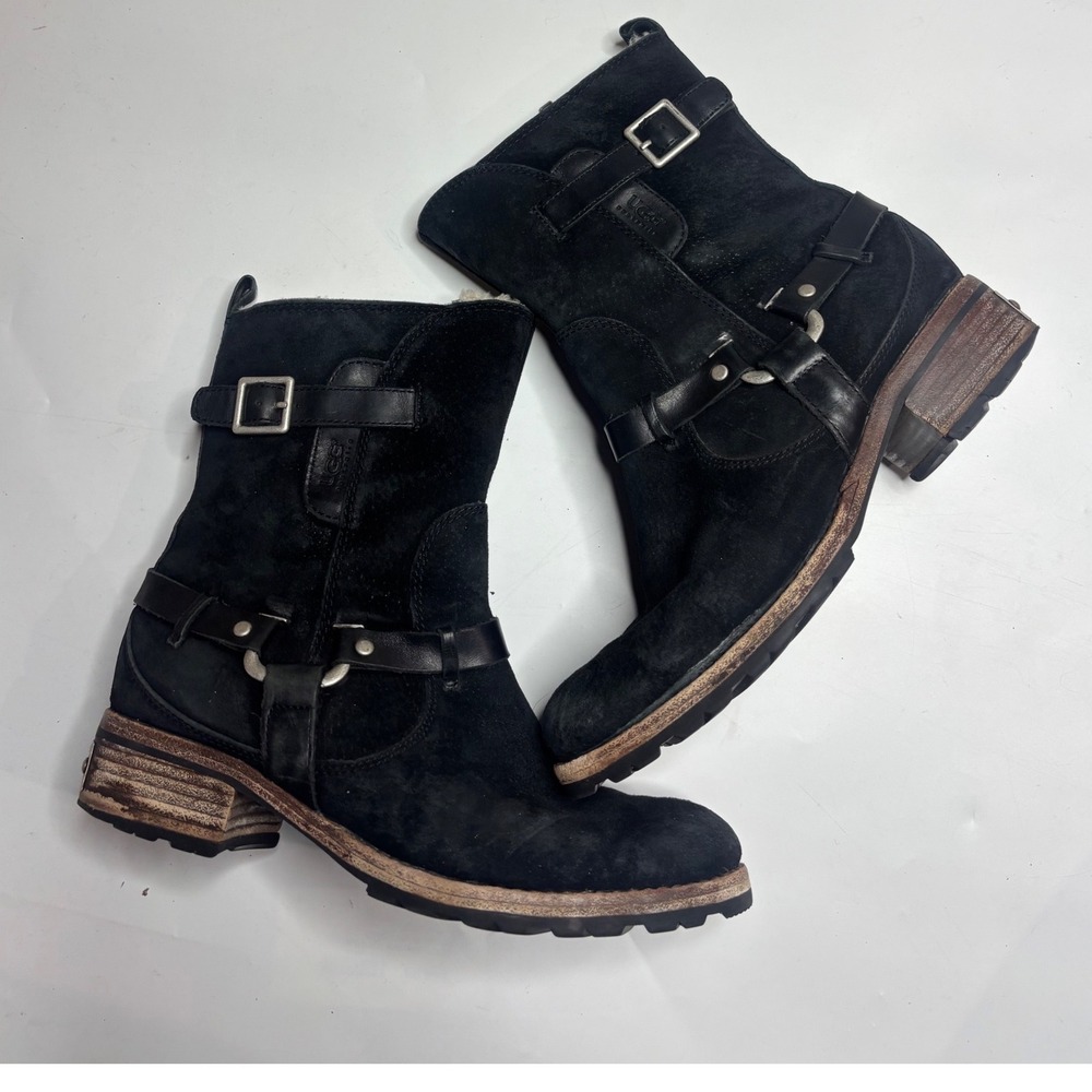 UGG Australia Kiera Black Suede Moto Harness Shearling Boots S/N 5684 Womens 8